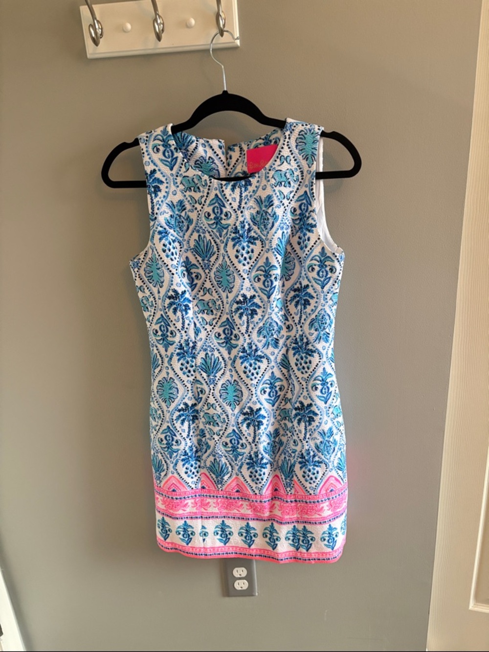 Sleeveless White & Blue Printed Shift Dress with Pink Border Mika dress